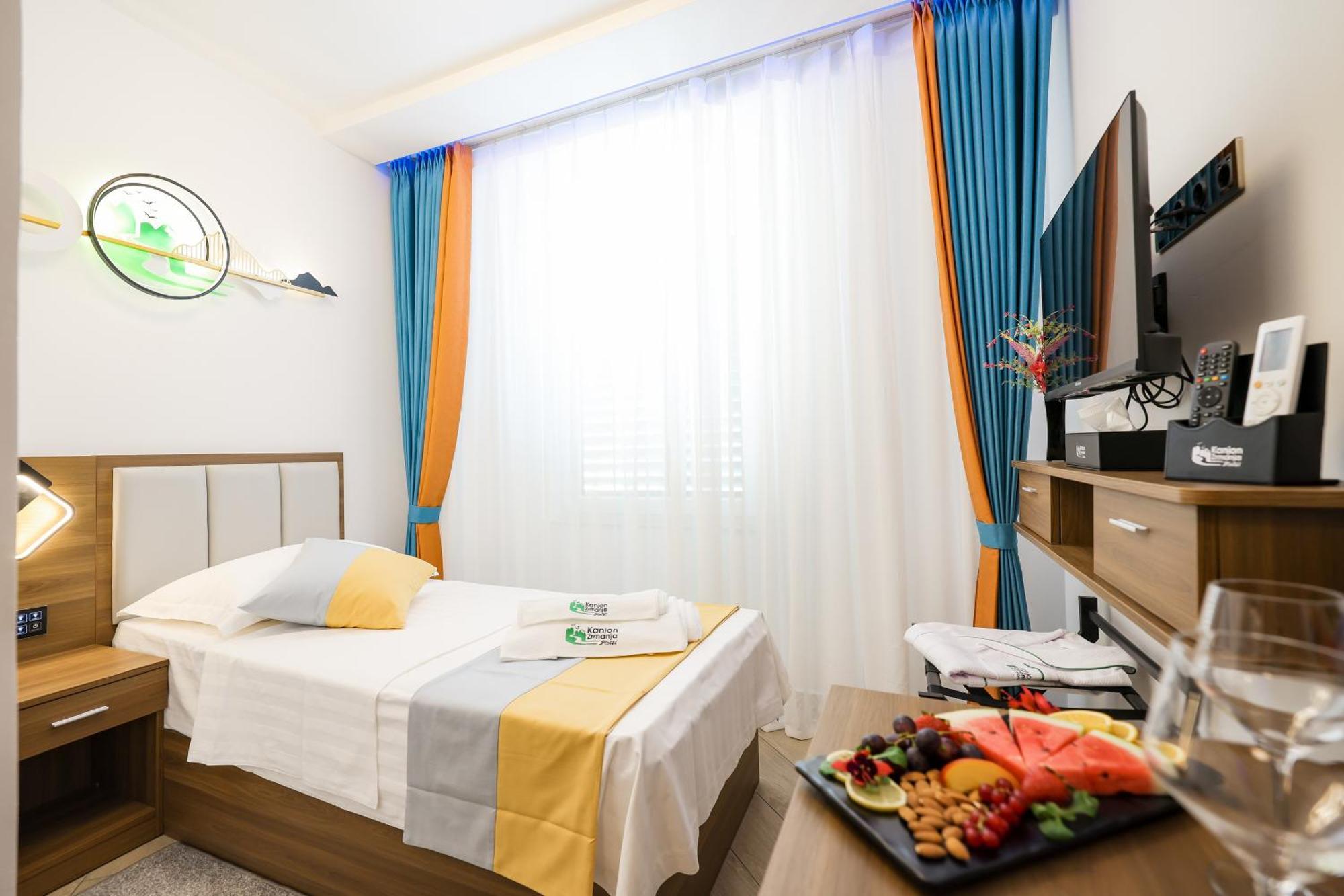 Hotel Kanjon Zrmanje โอเบรอควาซ ภายนอก รูปภาพ