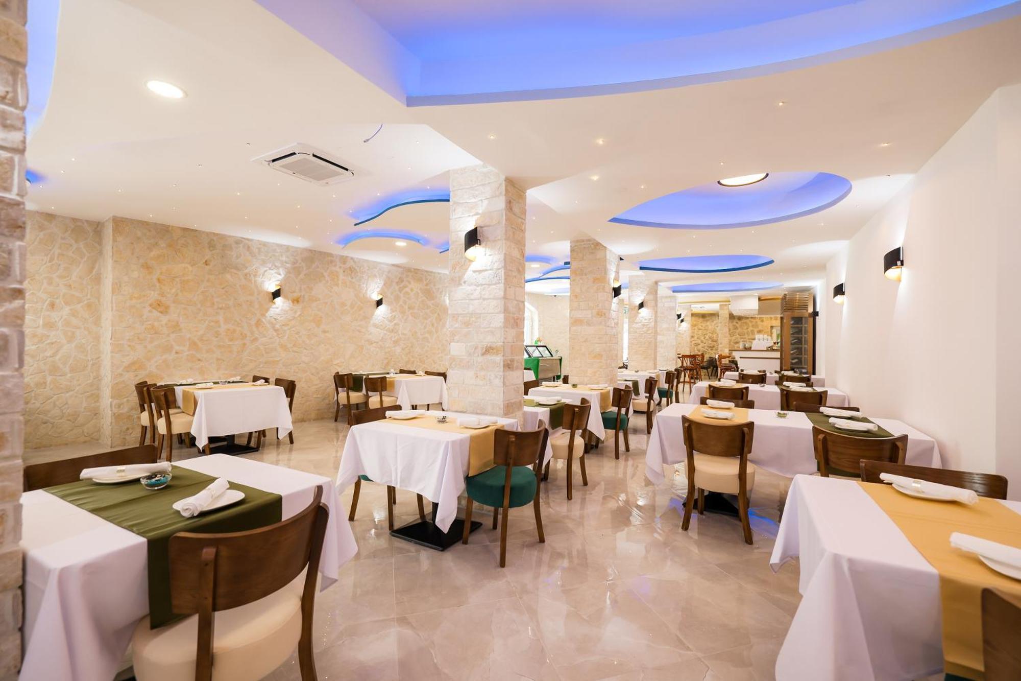 Hotel Kanjon Zrmanje โอเบรอควาซ ภายนอก รูปภาพ