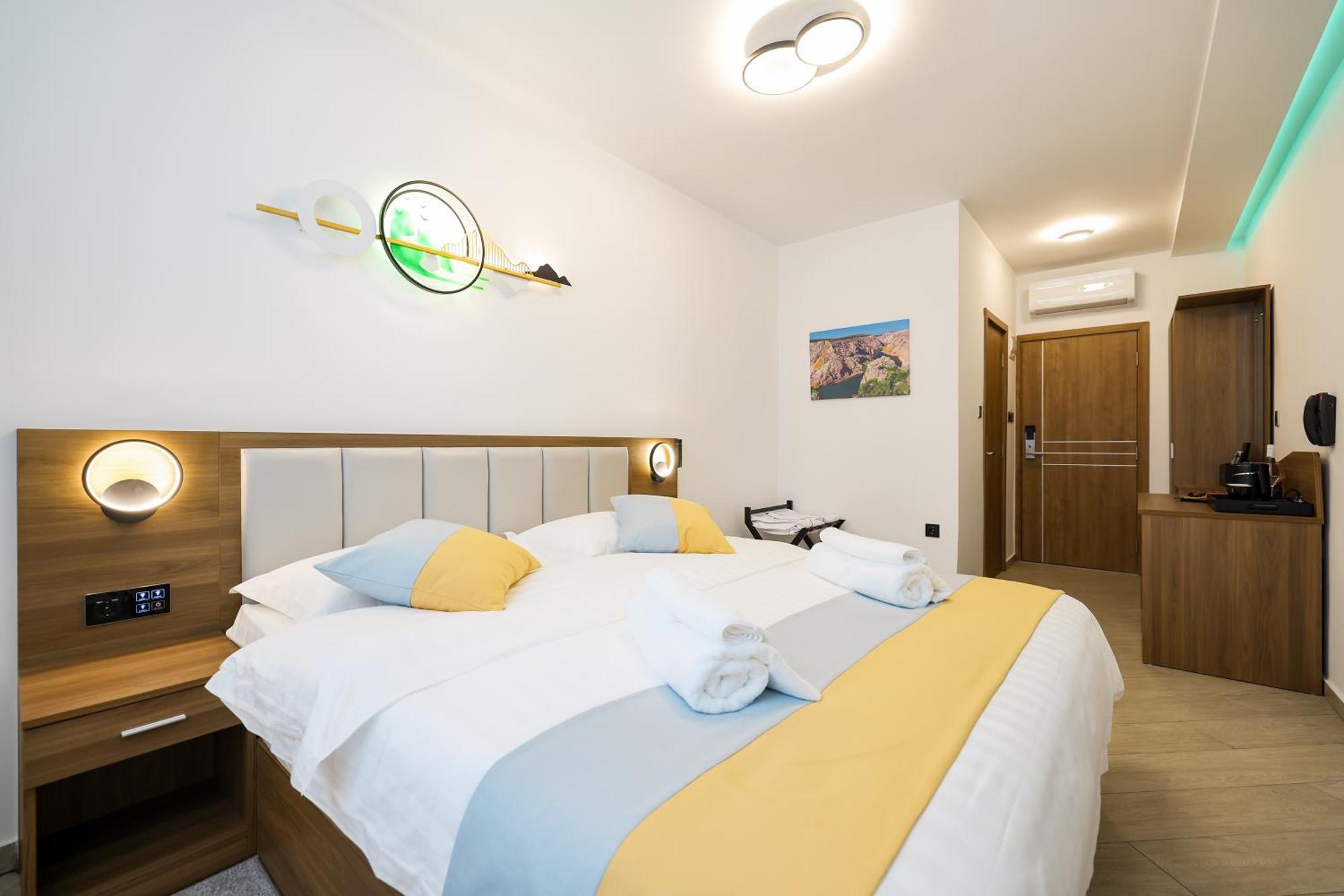 Hotel Kanjon Zrmanje โอเบรอควาซ ภายนอก รูปภาพ