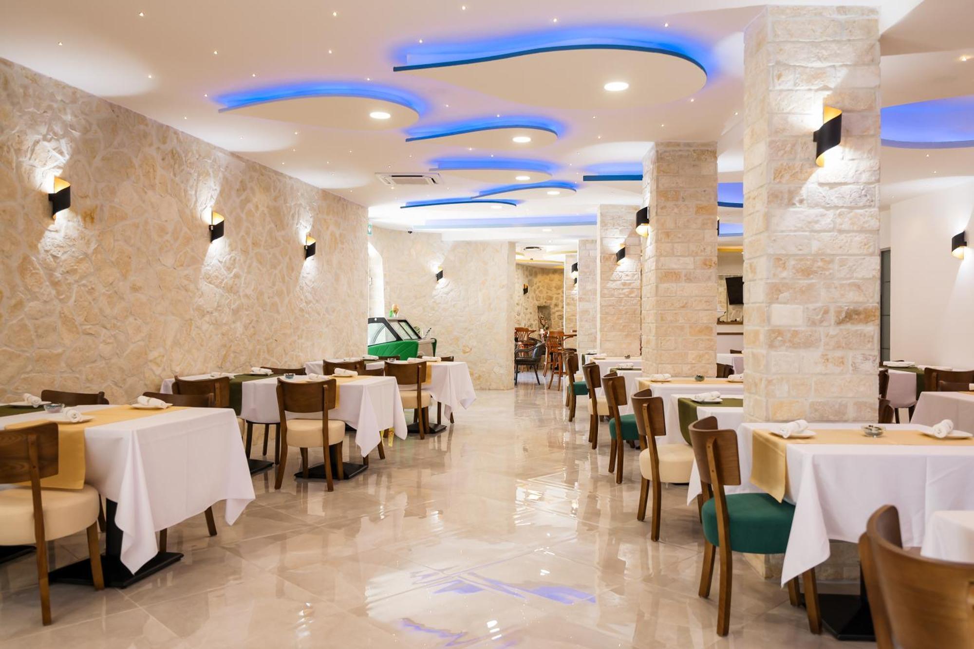 Hotel Kanjon Zrmanje โอเบรอควาซ ภายนอก รูปภาพ