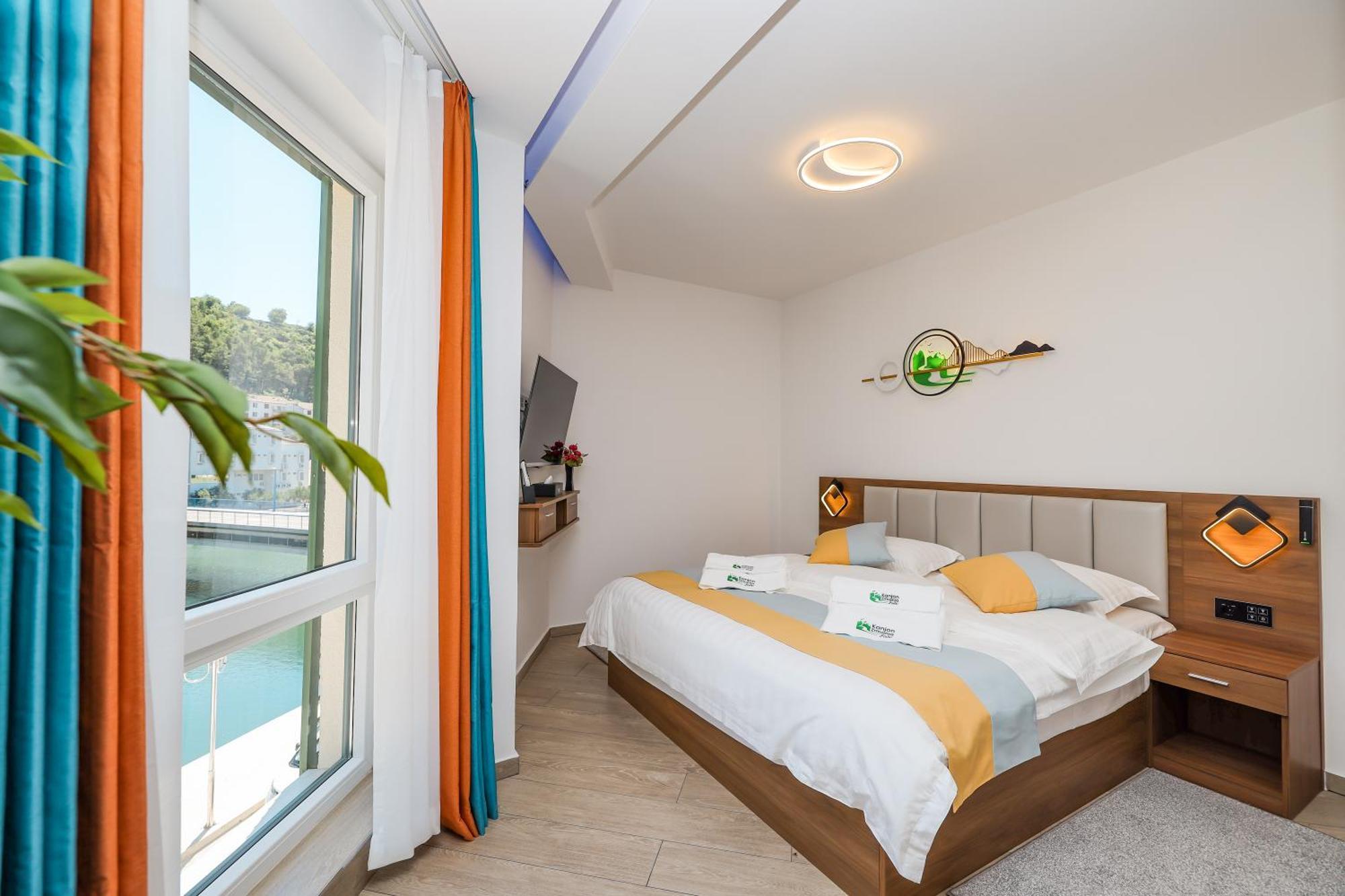 Hotel Kanjon Zrmanje โอเบรอควาซ ภายนอก รูปภาพ